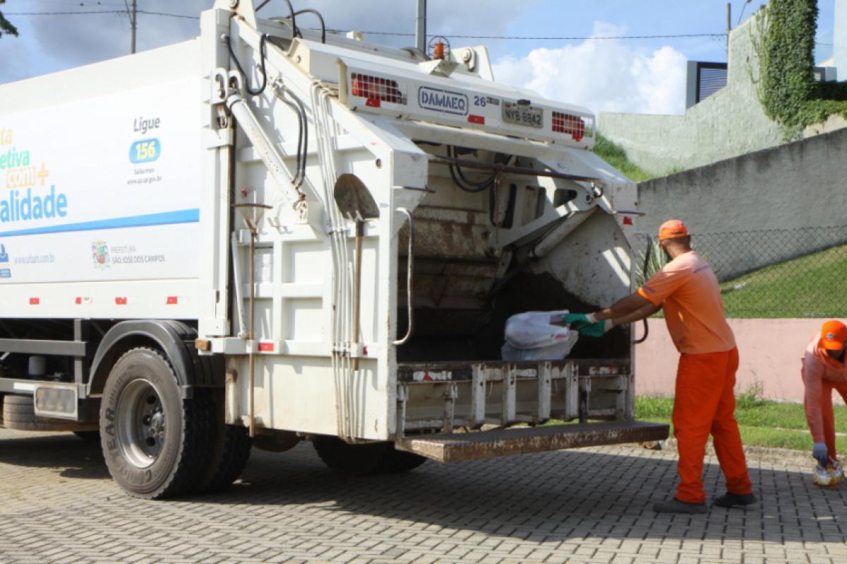 Imóveis residenciais, que hoje pagam de R$ 72,08 a R$ 125,44, passarão a pagar de R$ 76 a R$ 410, a depender da metragem e da frequência de coletas