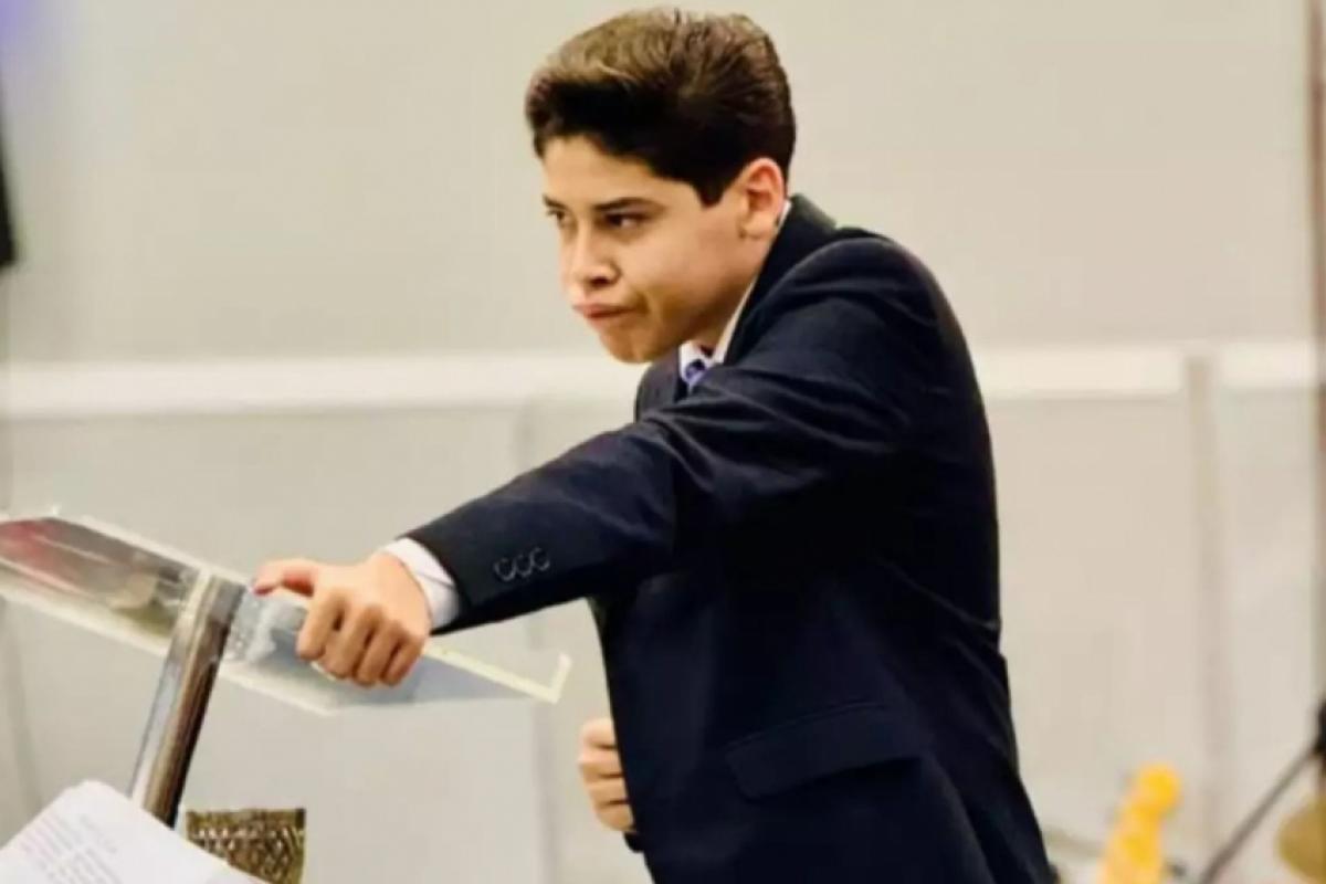 Durante culto, pastor Miguel Oliveira acusou homem que o criticou de ter amante e guardar camisinha na carteira