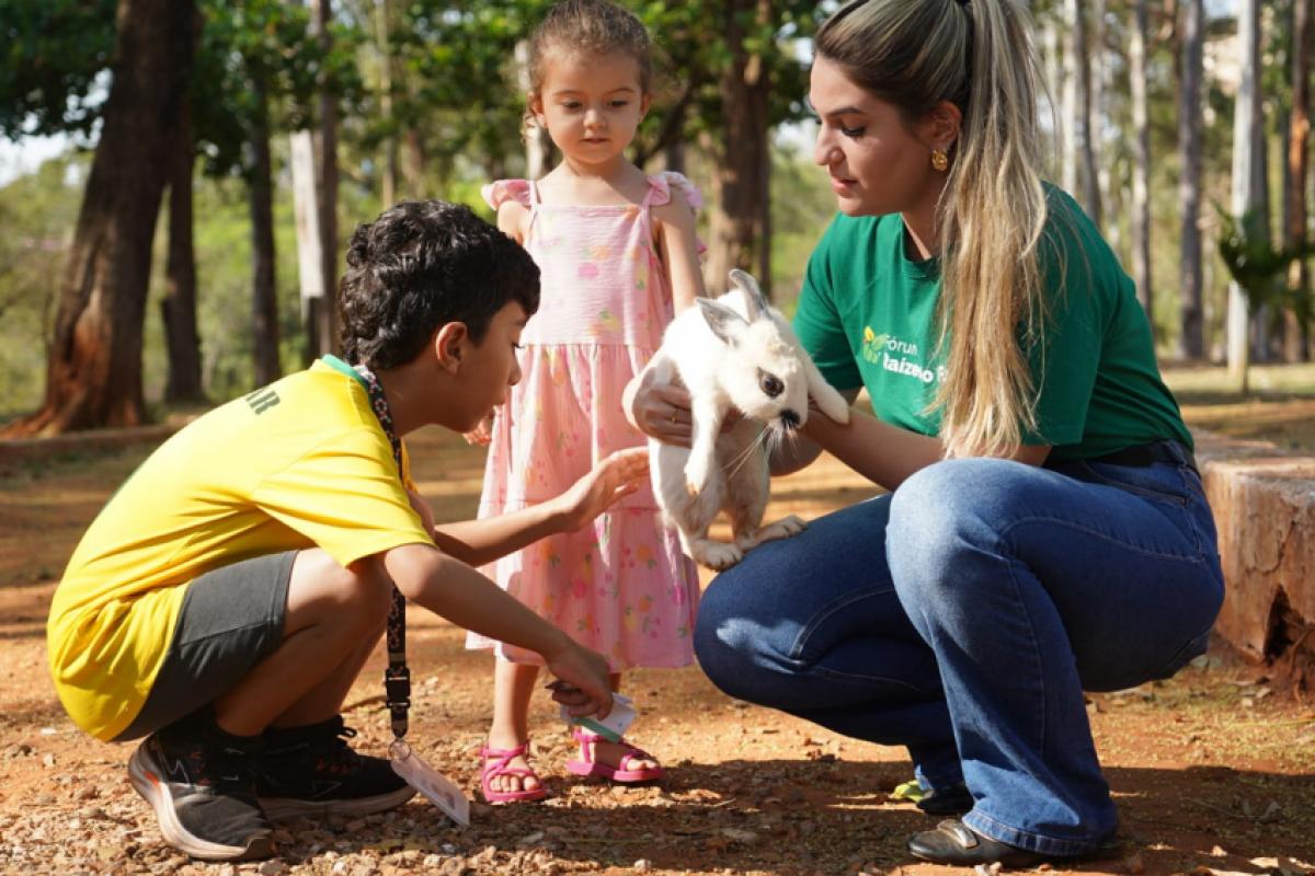 Circuito Fazendinha recebeu pessoas com deficiência; 150 mudas foram plantadas em área urbana