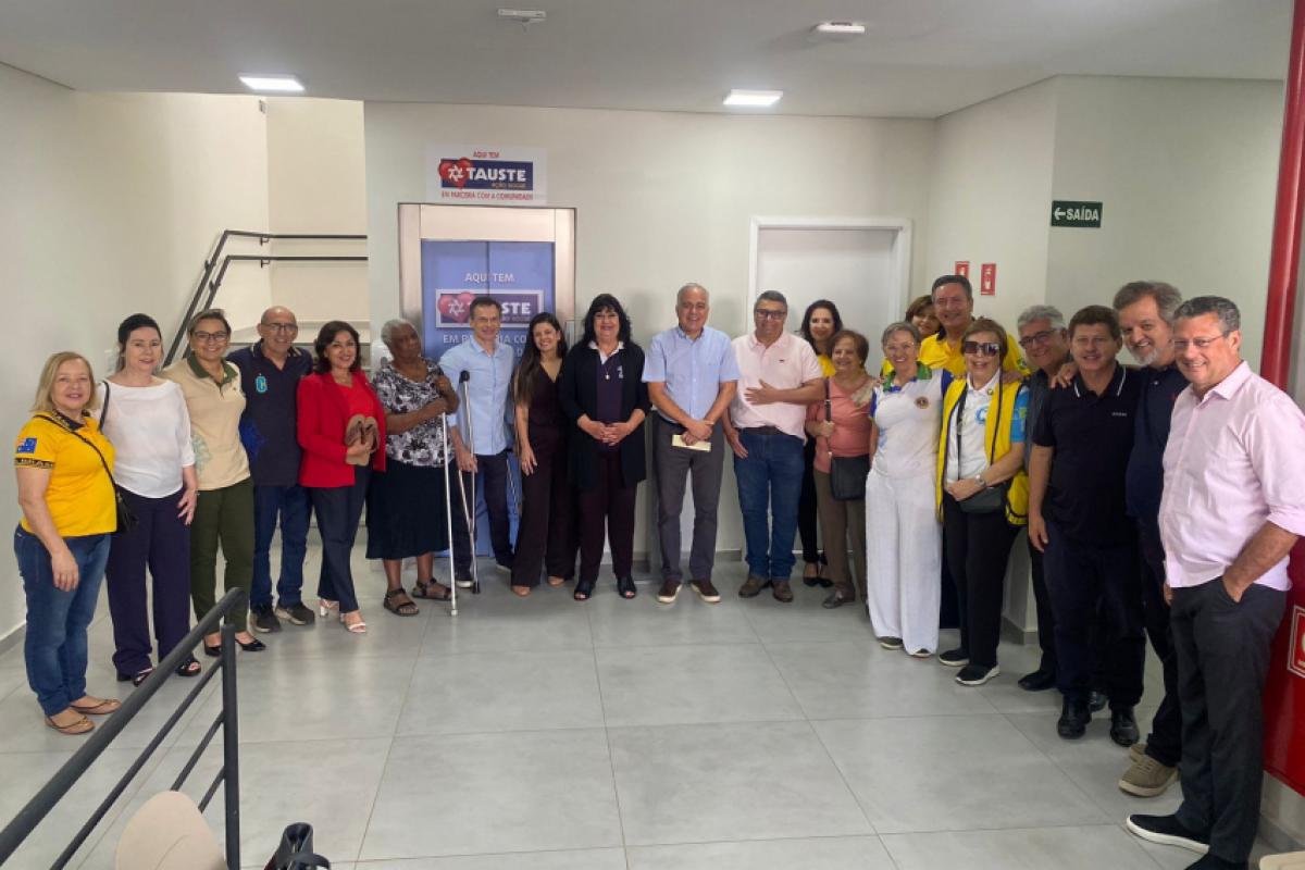 Evento reuniu representantes do próprio Lar, do Lions Clube Bauru e parlamentares
