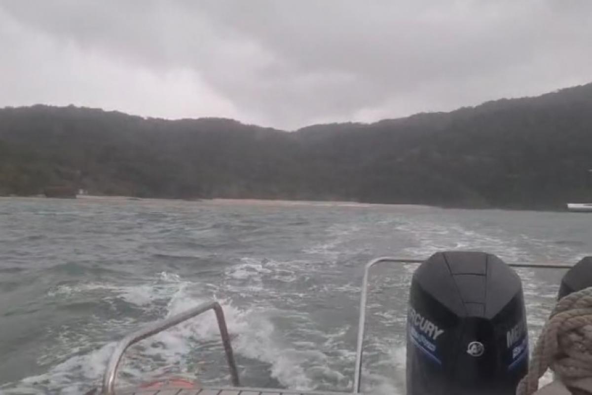 Buscas pelo homem de 20 anos desaparecido em Bertioga