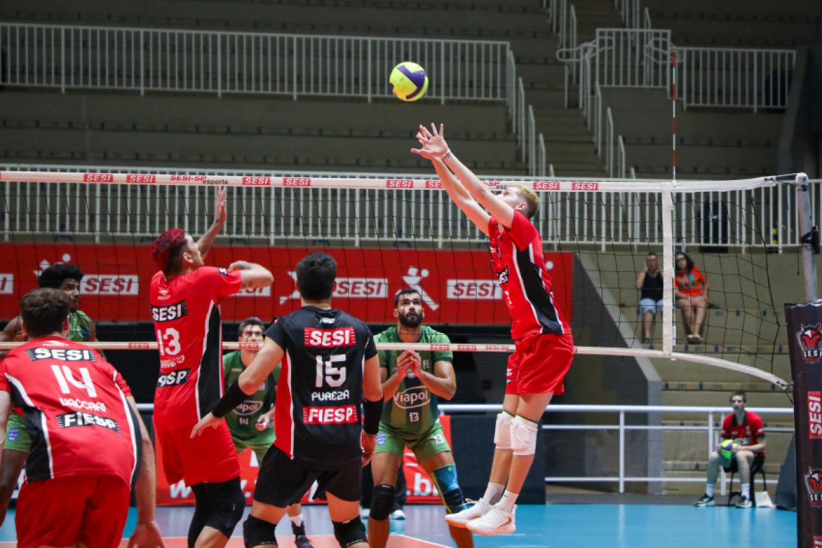 A equipe de Bauru enfrenta o Vôlei Renata nesta sexta-feira (26), às 20h, na Arena Paulo Skaf