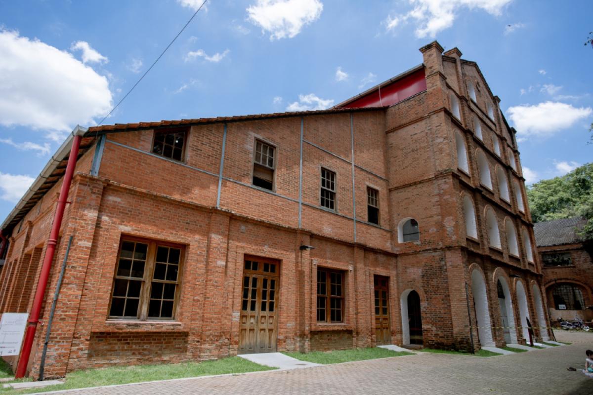 Engenho Central abriga importantes equipamentos culturais, como o Teatro Erotides de Campos.