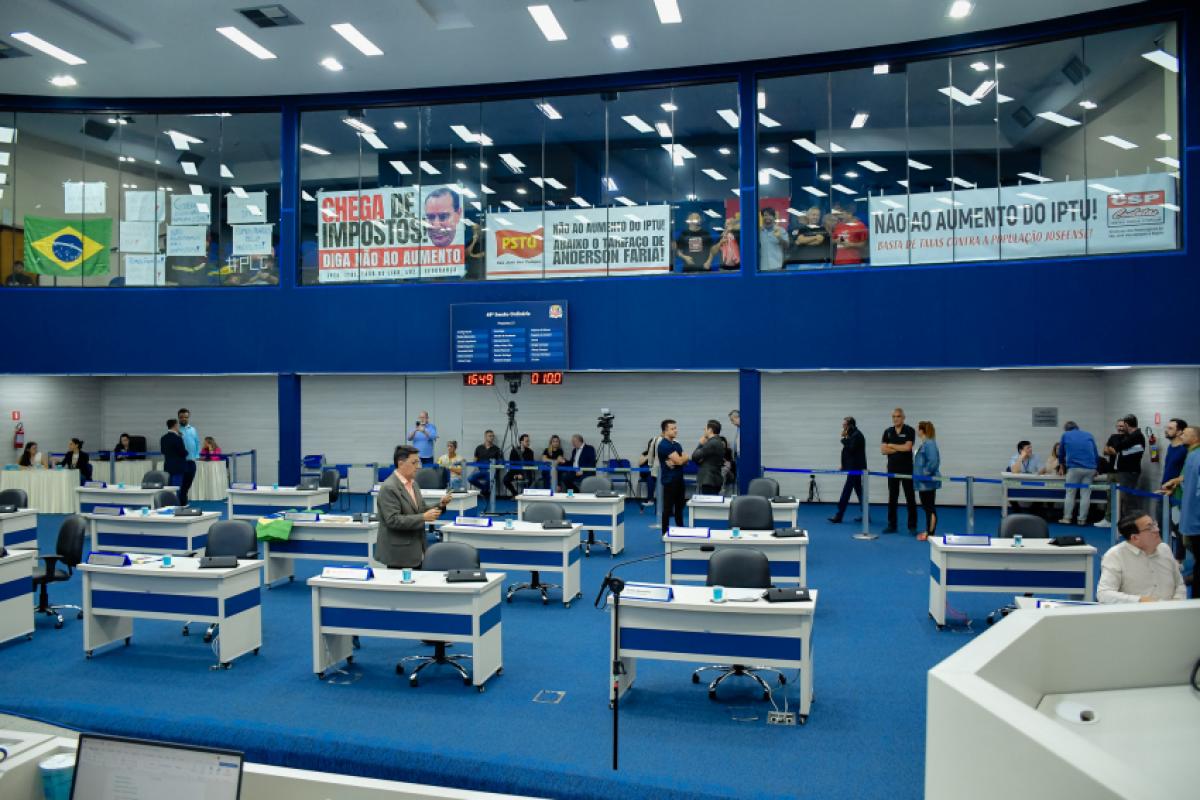 Projeto estabelece os critérios para definir os moradores que terão direito a isenção e redução do IPTU, do ITBI, da taxa de lixo e da taxa de luz