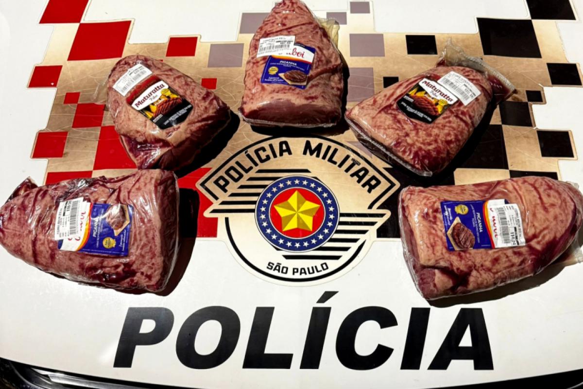 A PM prendeu o indivíduo e apreendeu as picanhas no supermercado.