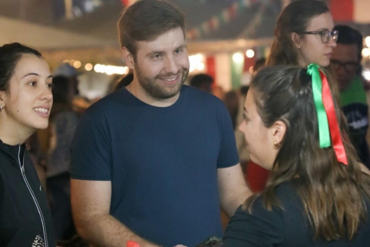 O evento acontece nos dias 5, 6 e 7 de setembro, entre sexta-feira e domingo, com grande show de Tony Angeli e “Festival Eu Amo Chocolate – Especial Morango”.