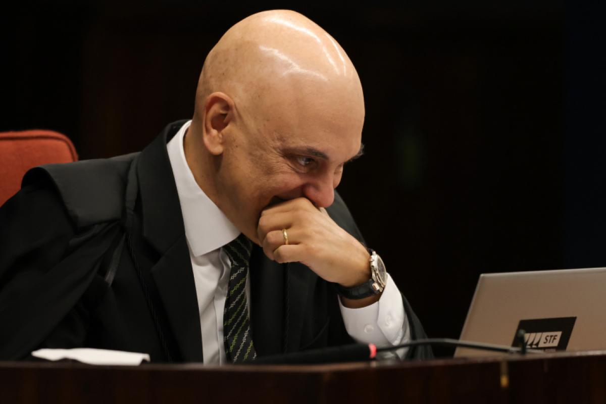 A discussão será retomada às 14h. 