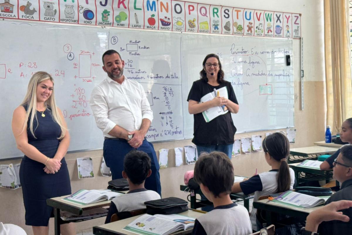 Escolas municipais estiveram na rota de visitas do chefe do Executivo
