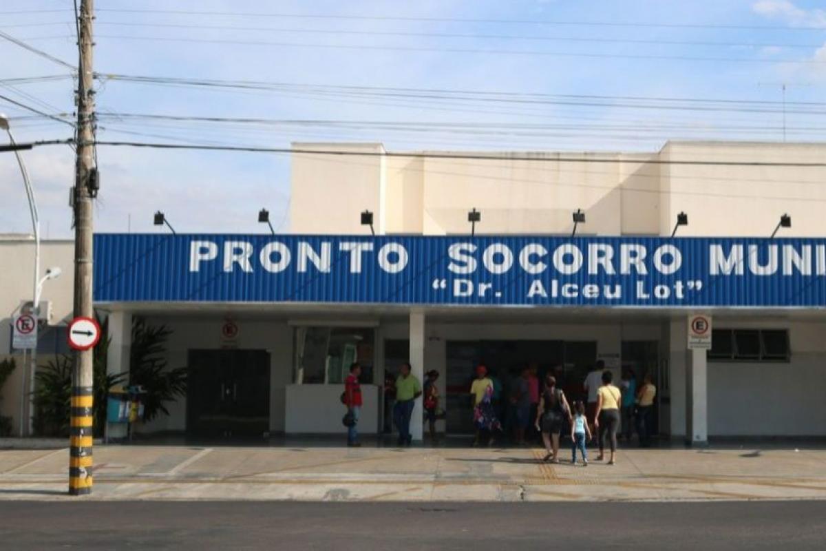 Funcionários contiveram o suspeito em Birigui até a chegada da GCM; ele ficou preso à disposição da Justiça