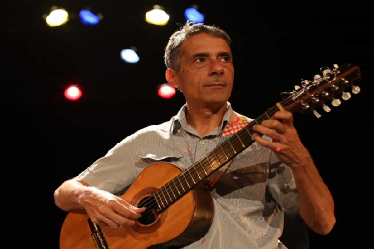 Violeiro Paulo Freire prestará um tributo especial ao centenário de Inezita Barroso, em um show com canções e causos