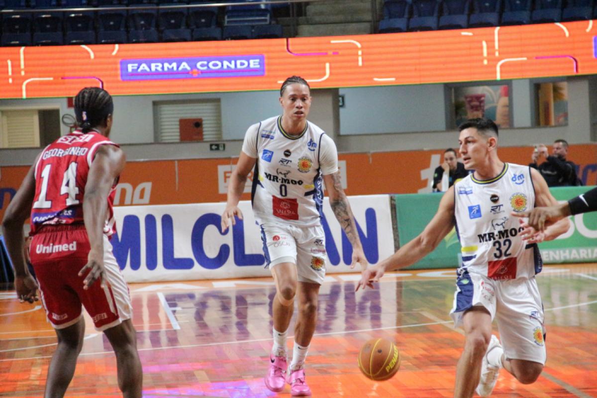 Tudo ou nada! São José Basket visita Franca e precisa vencer