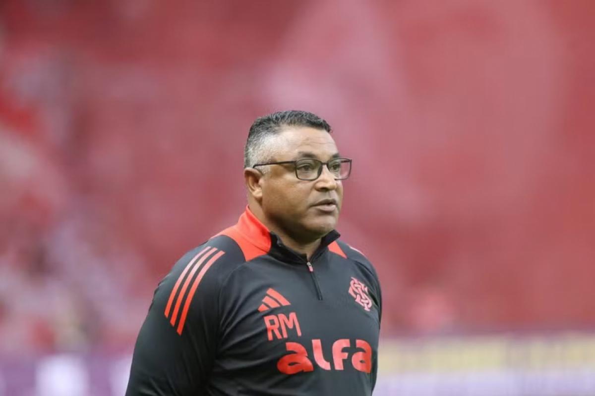 Roger Machado, técnico do Inter, no Gre-Nal 448