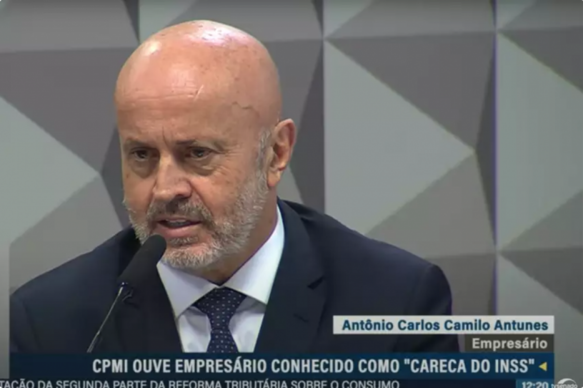 Os ministros Nunes Marques, Edson Fachin e André Mendonça votaram pela manutenção da prisão. 