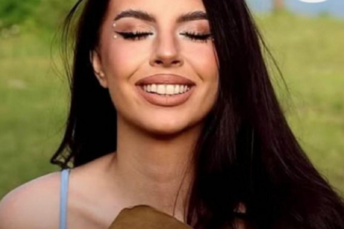 A influenciadora digital Adna Rov?anin-Omerbegovi?