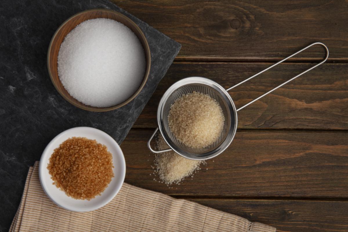 Açúcar e adoçantes: entenda diferenças e impactos na saúde.