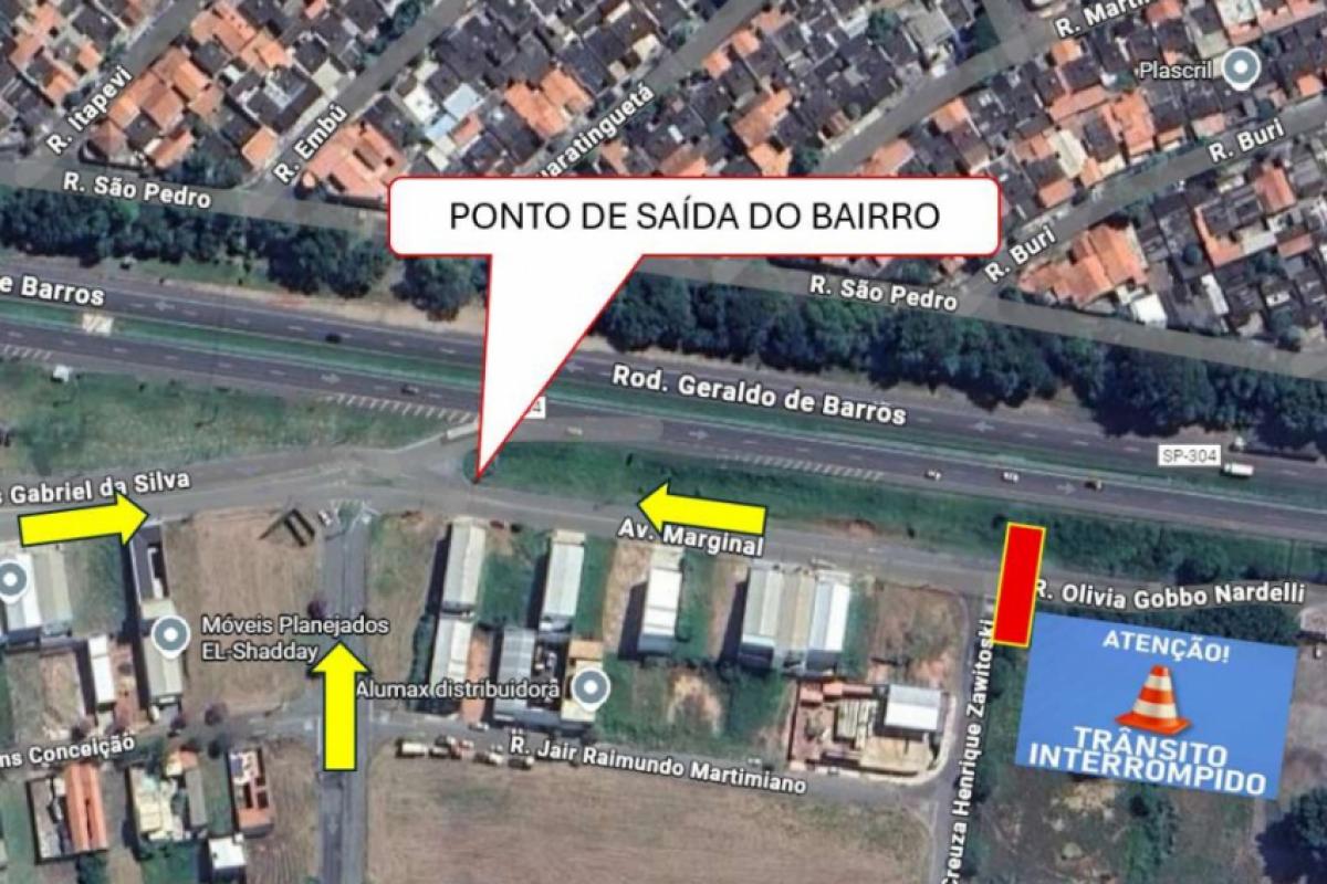 Os trabalhos fazem parte da implantação de dispositivos viários e, neste momento, incluem a instalação de um sistema de drenagem profunda no km 171 da rodovia