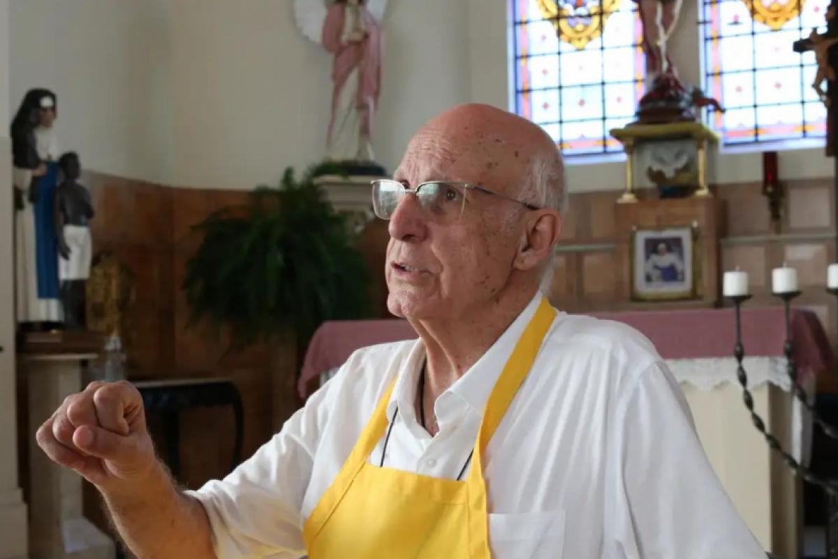 Religioso participa de encontro em Campinas no dia 17 de outubro, promovido pelo Fundo HaJa! e Sindipetro, com foco na população em situação de rua.