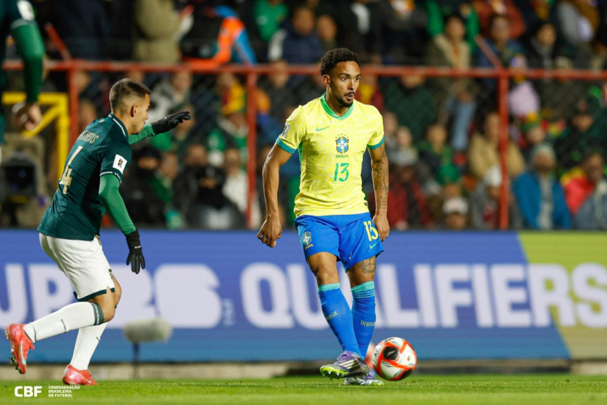 Vitinho foi convocado para os amistosos com Coreia do Sul e Japão 