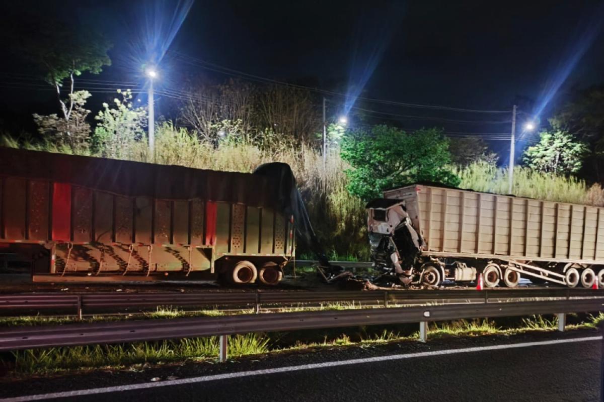 Acidente ocorreu na noite desta sexta-feira (3), em Botucatu