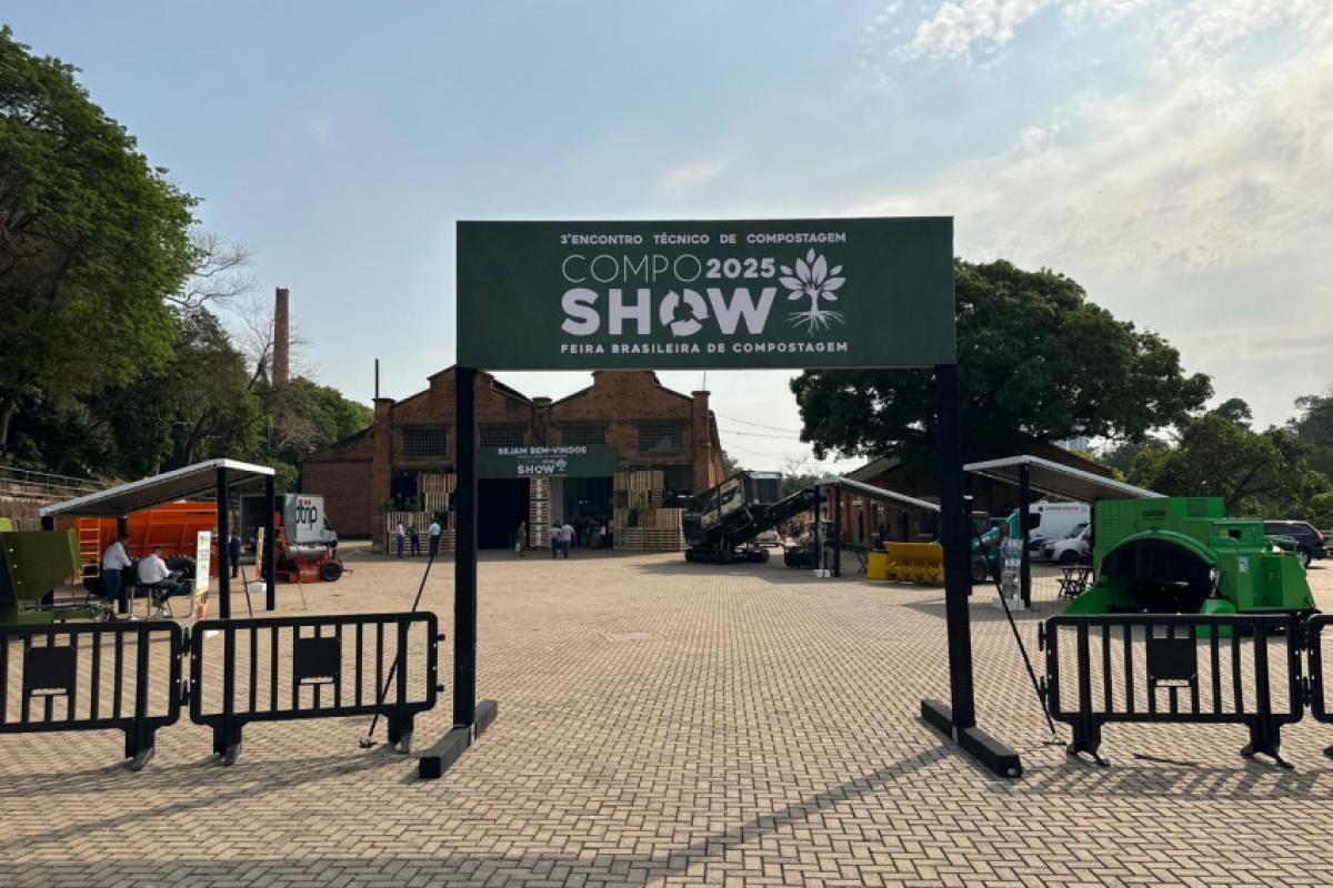Feira reúne empresas, técnicos e startups em torno da compostagem.