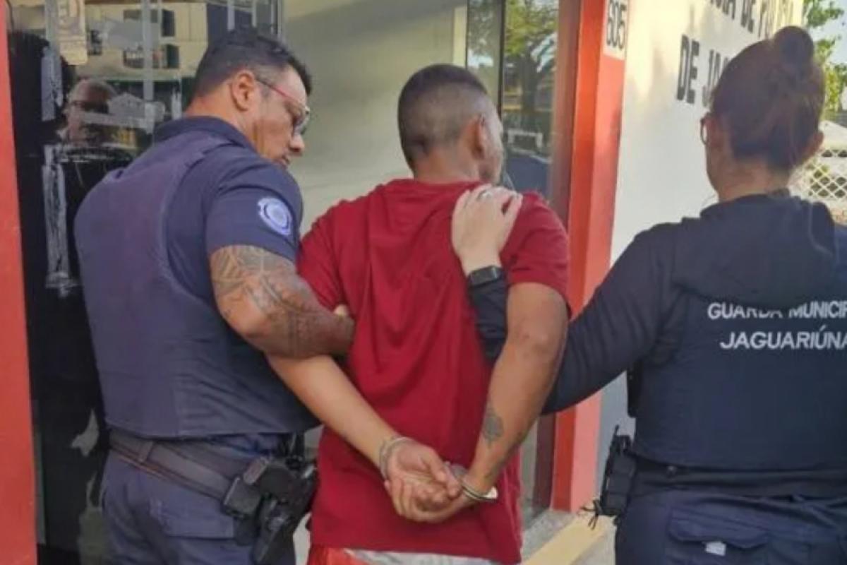 Vítima reconheceu o agressor, preso em flagrante pela Guarda Civil Municipal de Jaguariúna.