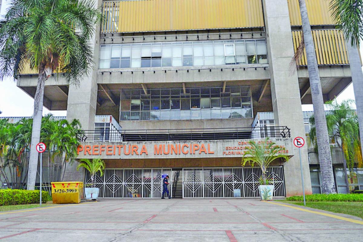 Dia do Servidor Público é comemorado em 28 de outubro, a decisão sobre a folga cabe a cada município