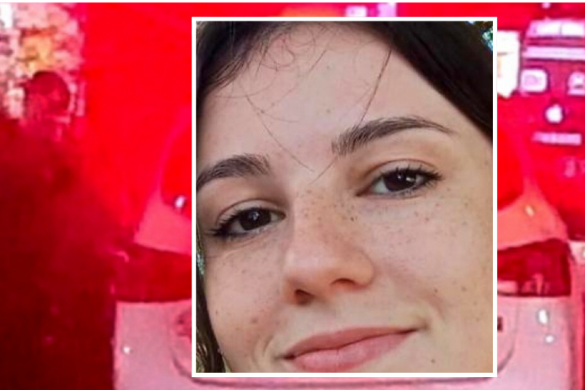 Clara foi encontrada sentada no quintal, sem vida, com um tiro na cabeça. 