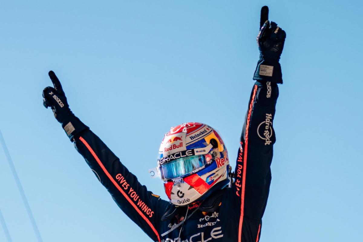 Verstappen agora está a 40 pontos de Piastri, com cinco corridas para o final