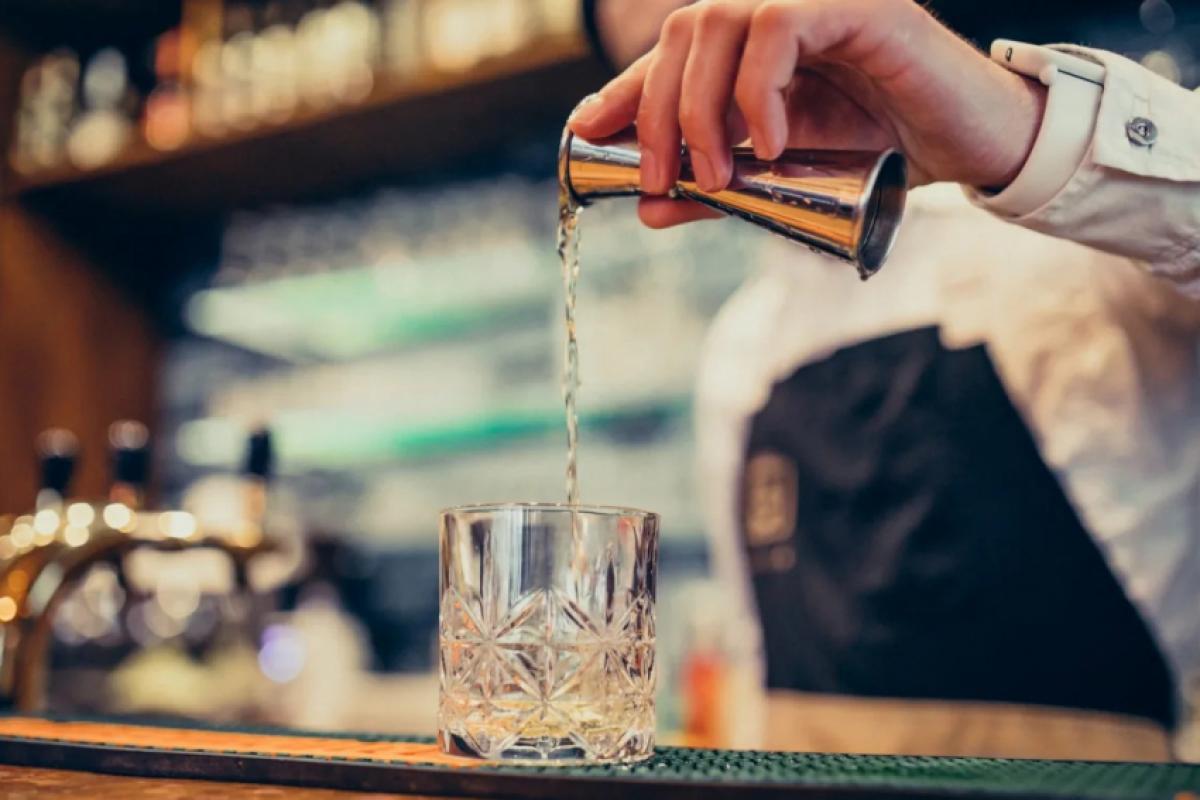 Vigilância Sanitária orienta população sobre riscos do consumo de bebidas adulteradas