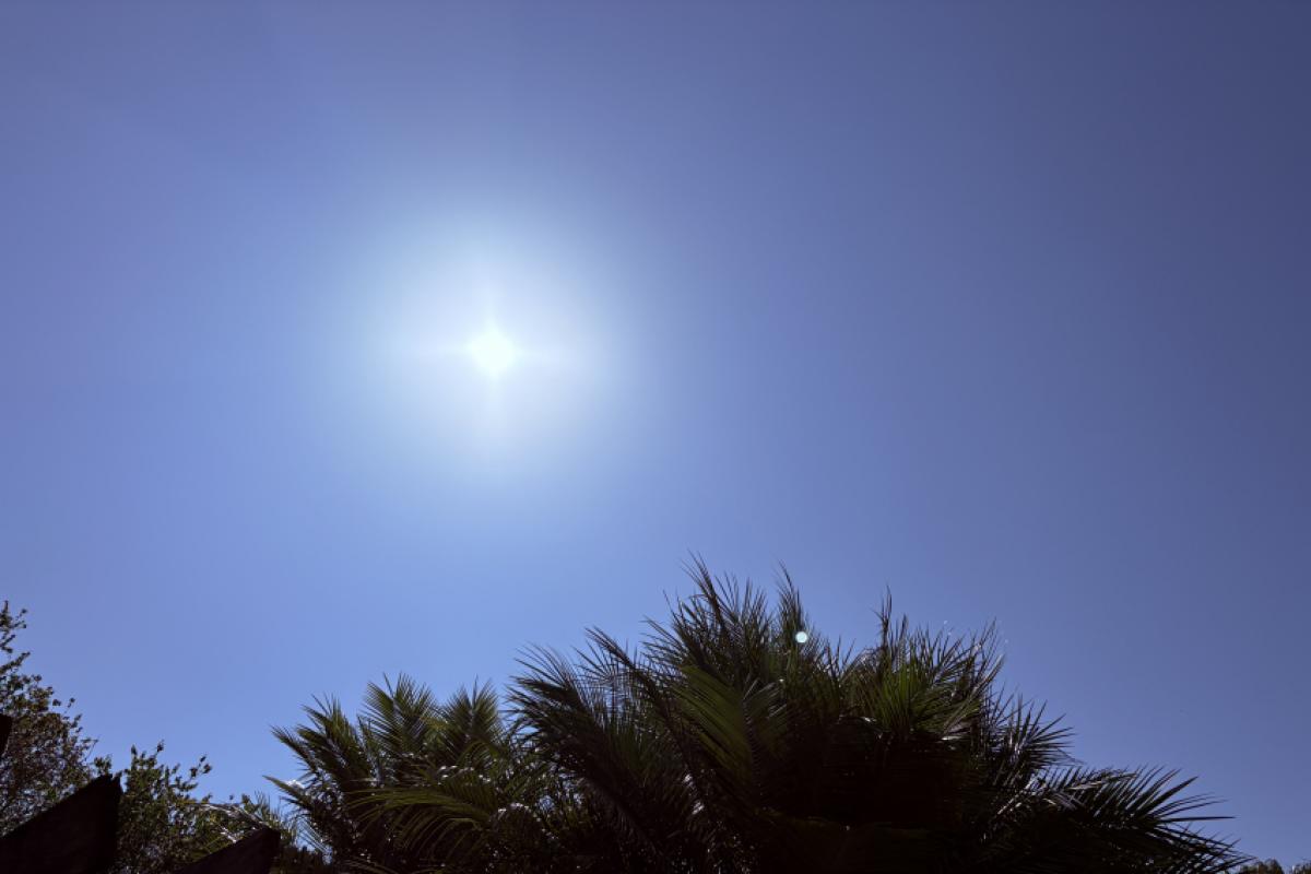 Céu ensolarado na tarde desta sexta-feira no bairro São José, em Franca