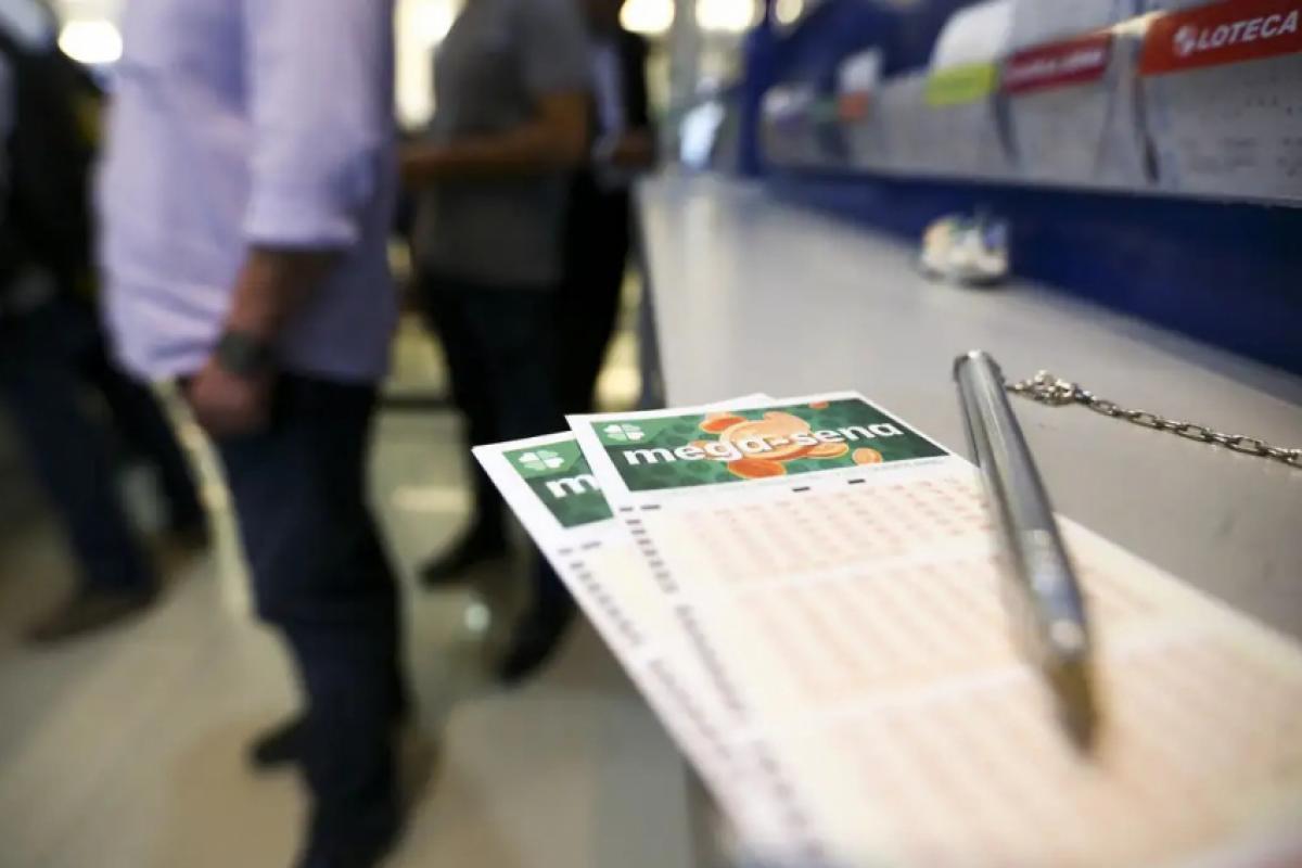 Ninguém acertou os seis números e o valor acumulado pode chegar a R$ 48 milhões no sorteio de sábado