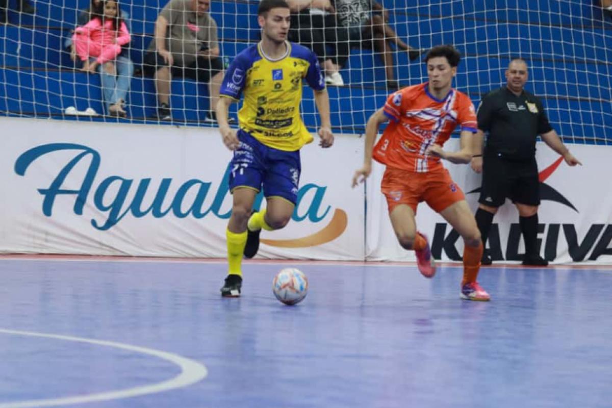 São José Futsal goleiro o Wimpro na ida das quartas de final