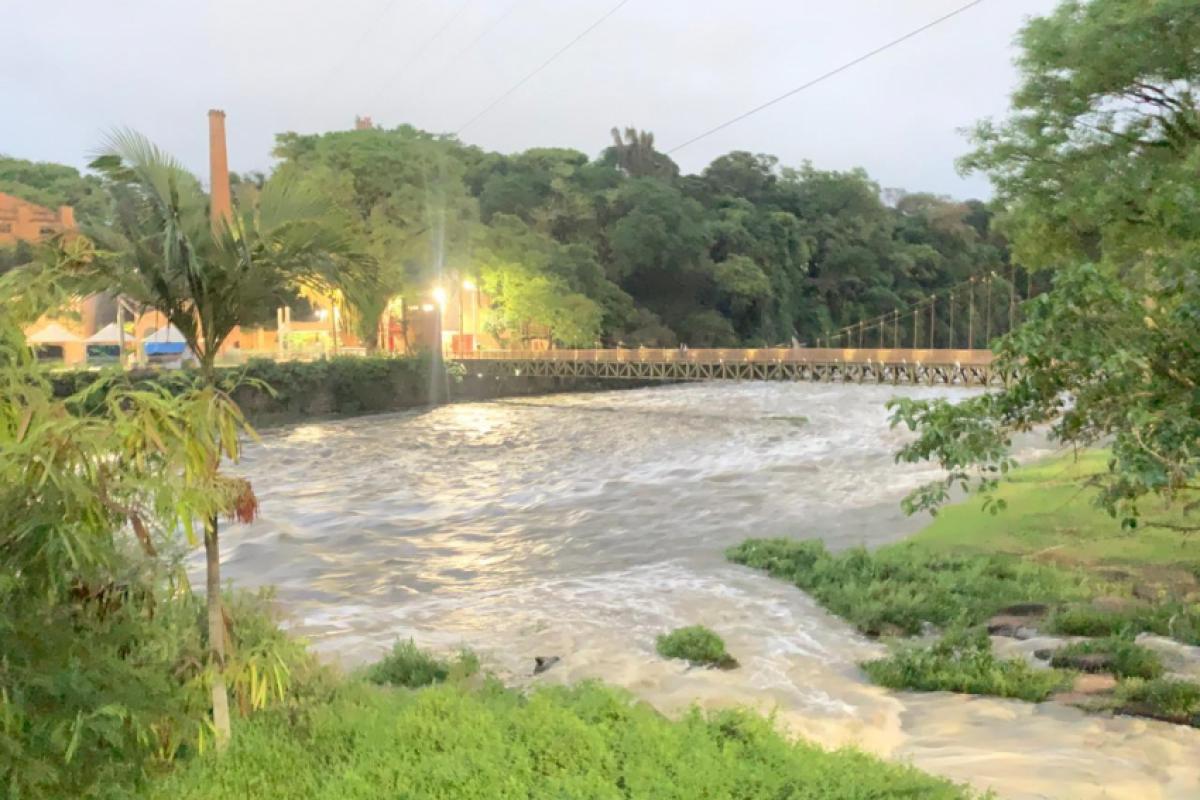 A elevação ocorreu após a sequência de precipitações observadas desde a noite de quarta-feira (29)