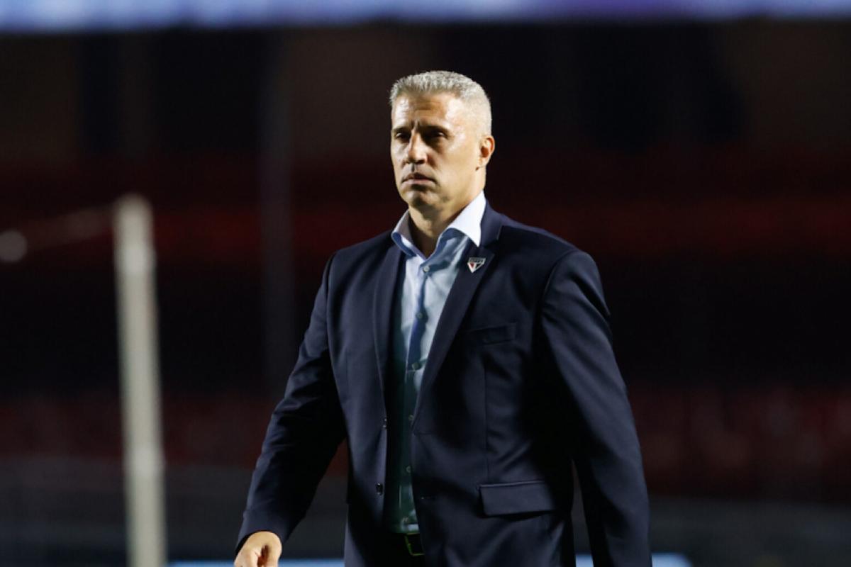 Hernán Crespo enfrenta dificuldades semelhantes às que anteciparam o fim de sua primeira passagem pelo Morumbis