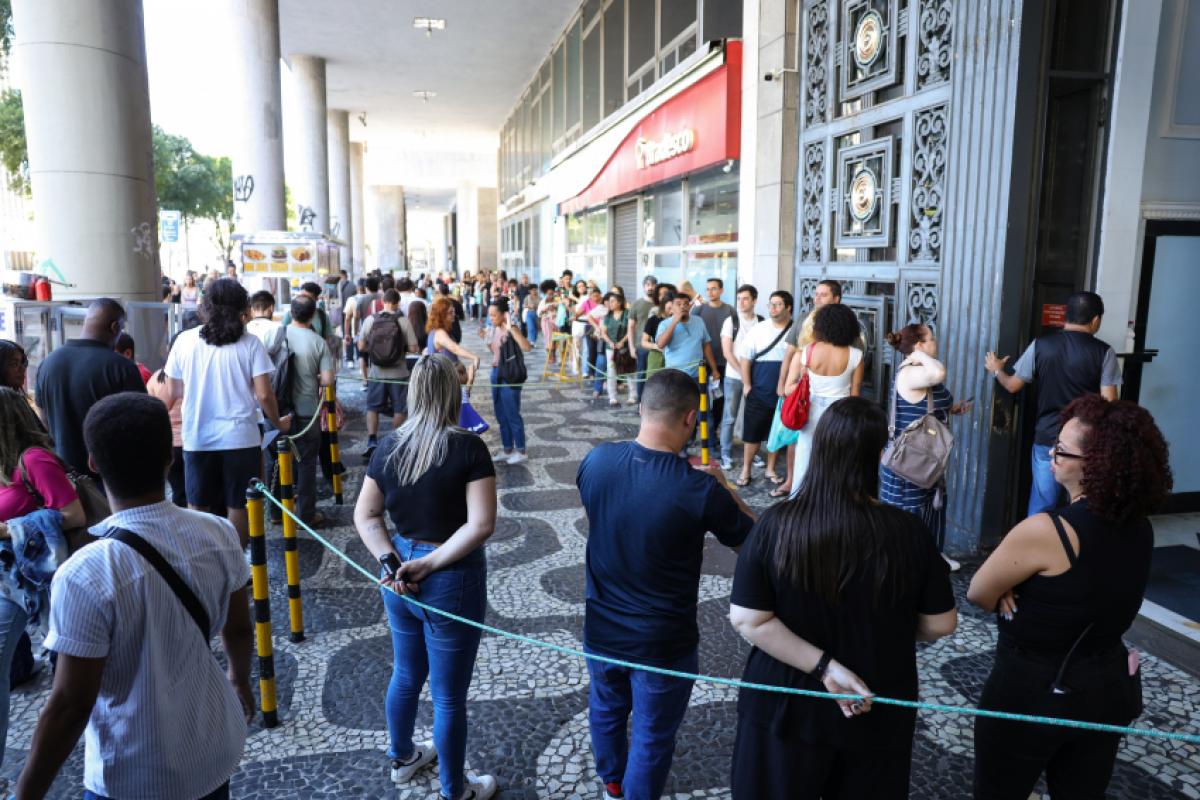 Mais de 435 mil candidatos compareceram à segunda edição do concurso.