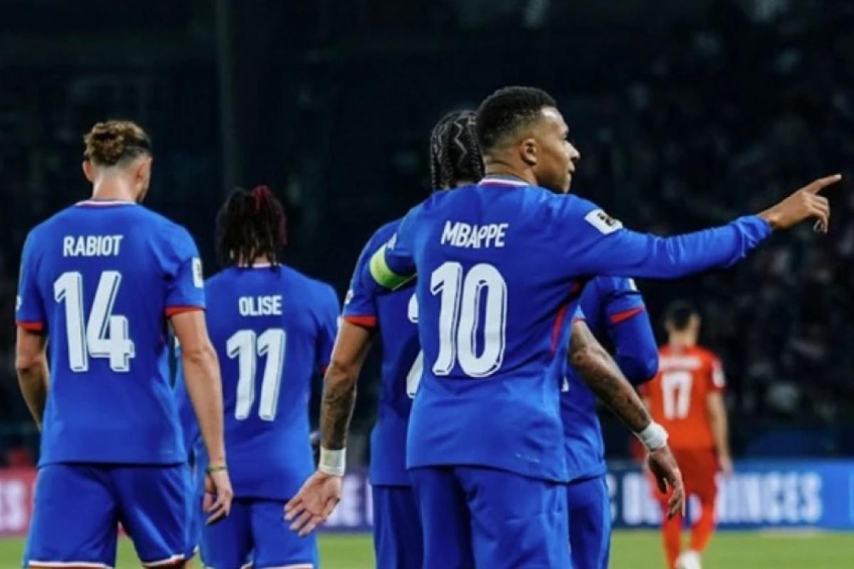 Mbappé, que foi muito participativo no jogo, marcou o primeiro da França e deu a assistência para Rabiot anotar o segundo