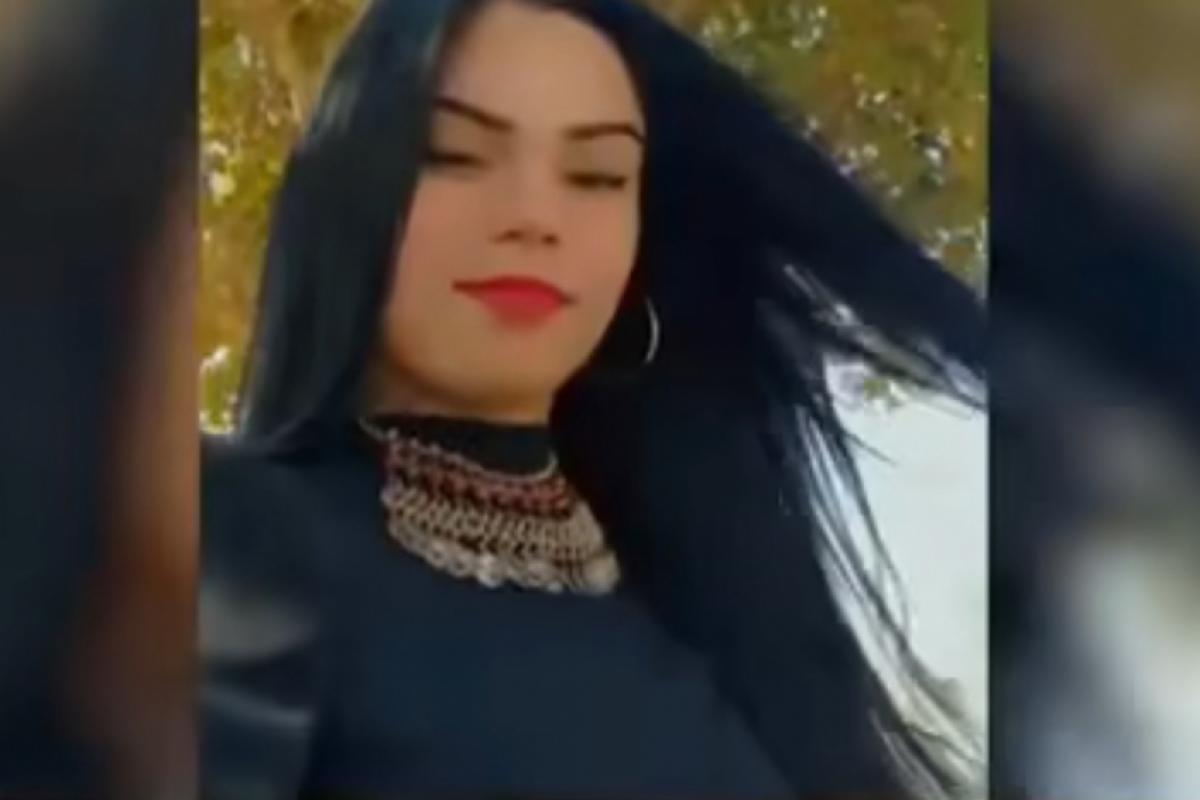 Bruna é designer de sobrancelhas e mãe de duas crianças