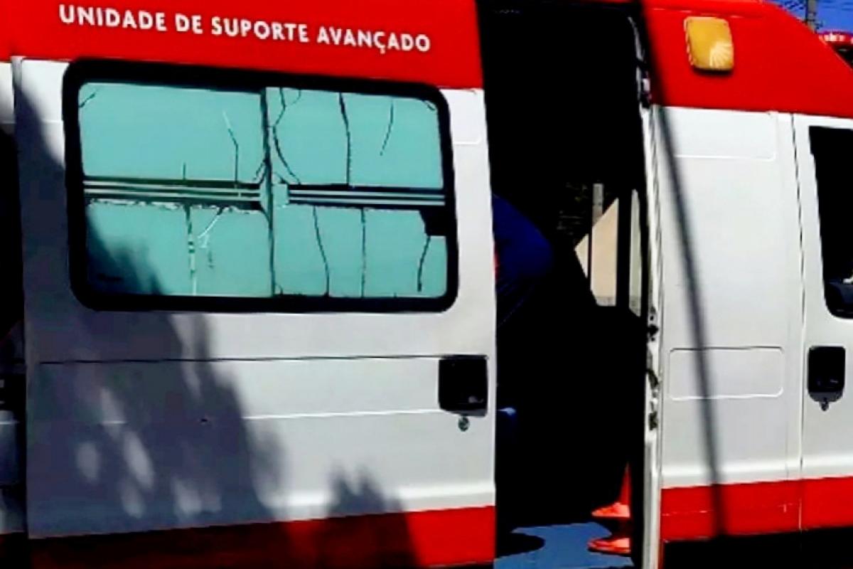 Equipes de socorro chegaram rapidamente no local, mas constataram o óbito. 