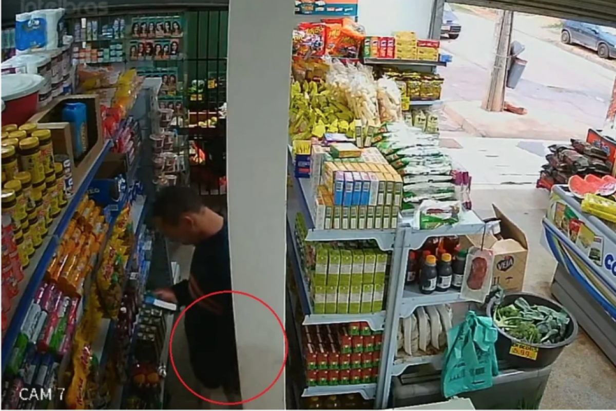 O detento achou a bolacha do “kit-lanche” da delegacia muito ruim.