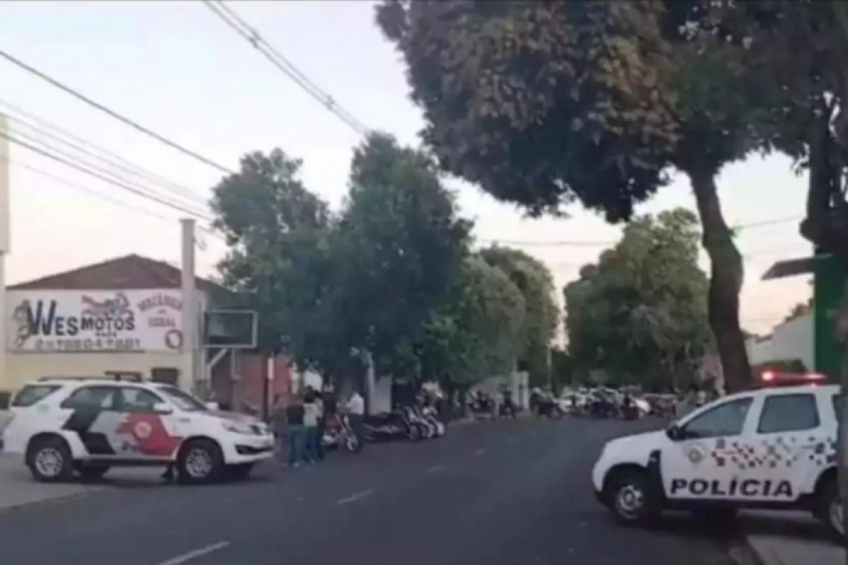 Local do crime preservado pela policia para realização de pericia 