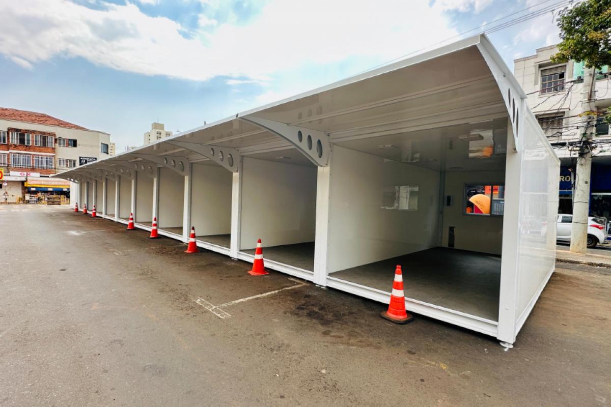 Módulos oferecem acabamento adequado, ligação independente de água e energia.