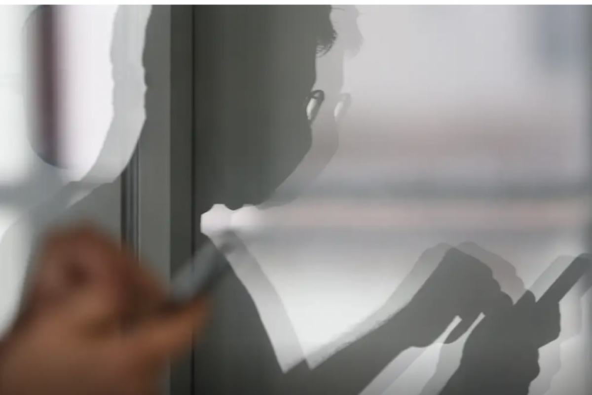 O primeiro passo do golpe, segundo a polícia, é uma situação extremamente comum: telefonemas mudos.