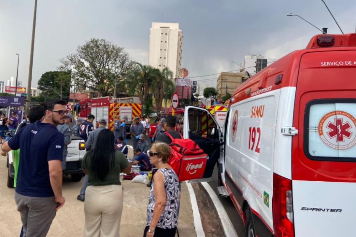 Samu e Corpo de Bombeiros, além de um enfermeiro, prestaram auxílio
