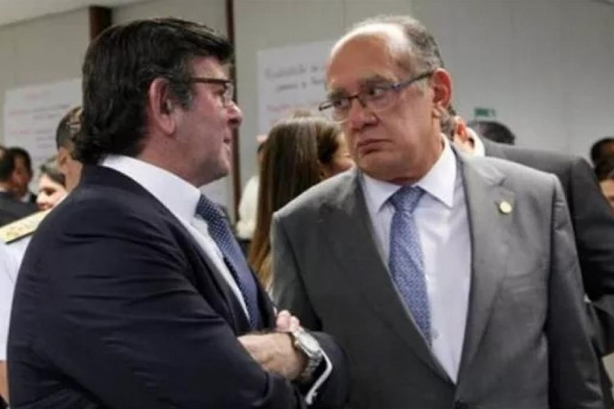 Ministros Luiz Fux e Gilmar Mendes
