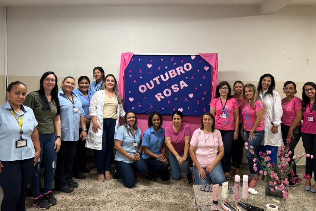 Palestra foi realizada na garagem da empresa e conduzida pela médica Juliana Pires