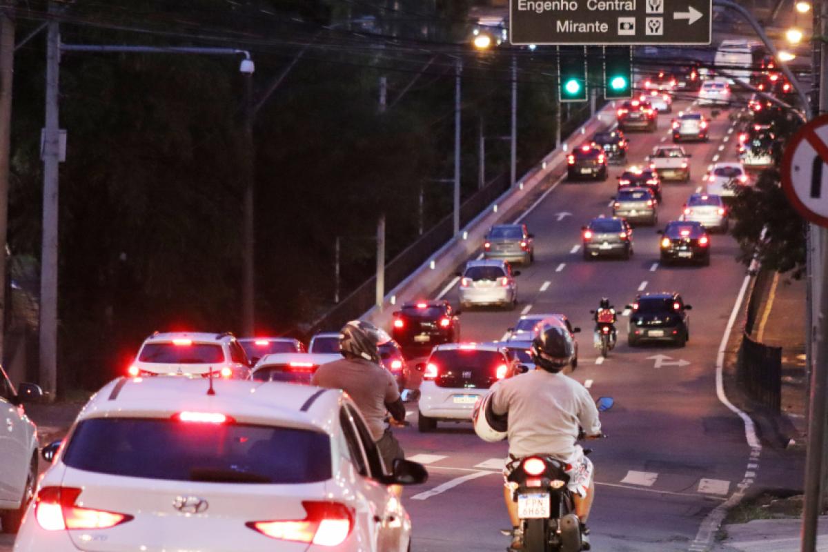 43,5% dos motoristas de Piracicaba leva até 30 minutos para chegar no trabalho.