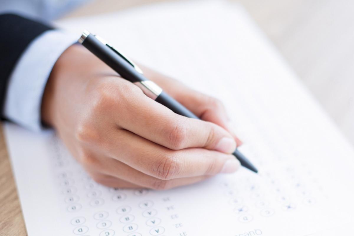 Ao todo serão disponibilizadas 142 vagas de nível médio e superior