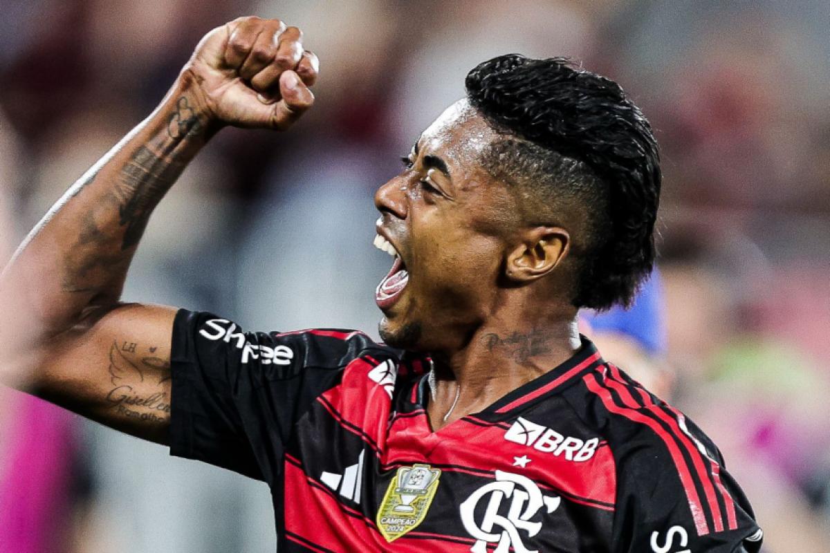 Bruno Henrique fez dois gols na partida contra o Sport