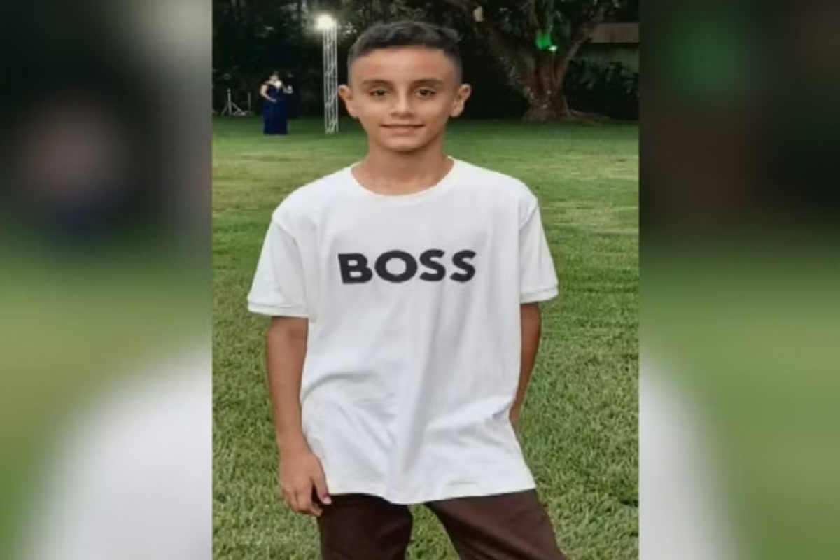 Carlos Emanuel, de 14 anos, morreu após 'lutinha'.