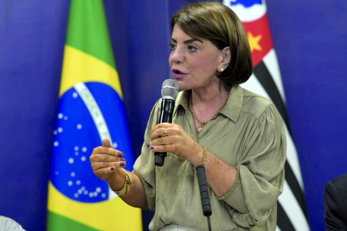 Bebel adverte que a população já tem bastante dificuldade de conseguir internações